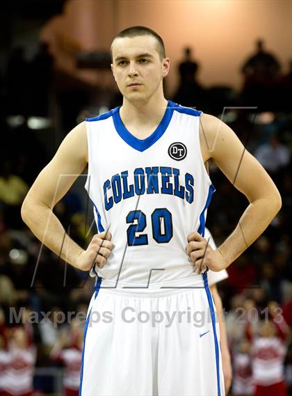 Thumbnail 3 in Holmes vs Covington Catholic (KHSAA Regional Final) photogallery.