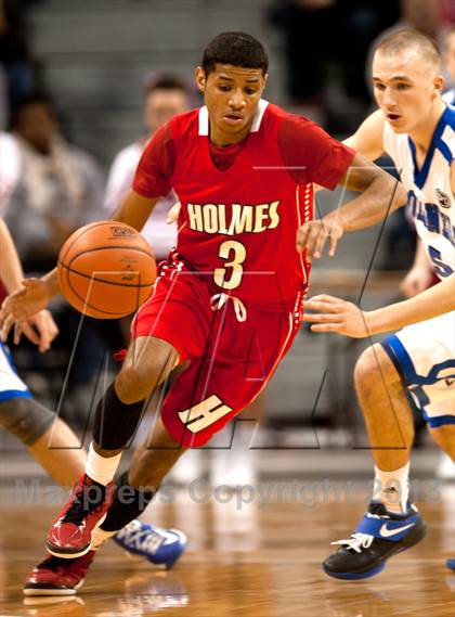 Thumbnail 3 in Holmes vs Covington Catholic (KHSAA Regional Final) photogallery.