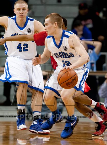 Thumbnail 1 in Holmes vs Covington Catholic (KHSAA Regional Final) photogallery.