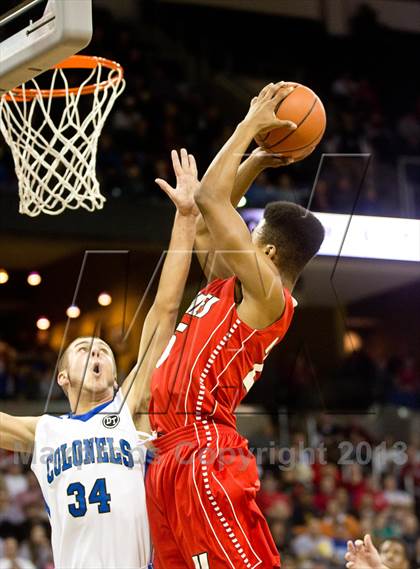 Thumbnail 3 in Holmes vs Covington Catholic (KHSAA Regional Final) photogallery.