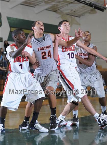 Thumbnail 1 in Foothill vs. Pleasant Grove photogallery.