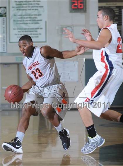 Thumbnail 3 in Foothill vs. Pleasant Grove photogallery.