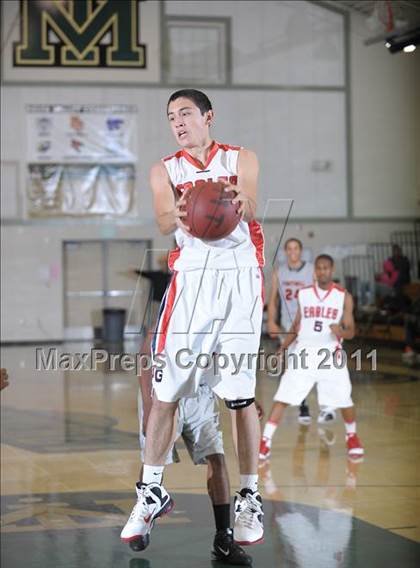 Thumbnail 2 in Foothill vs. Pleasant Grove photogallery.