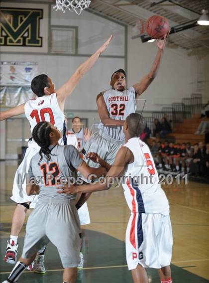 Thumbnail 1 in Foothill vs. Pleasant Grove photogallery.