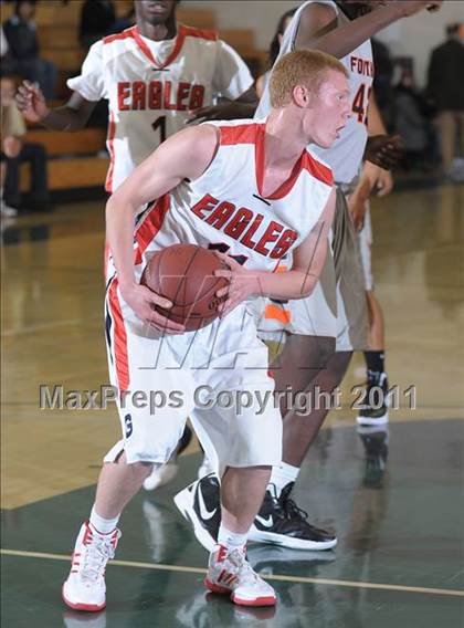 Thumbnail 3 in Foothill vs. Pleasant Grove photogallery.
