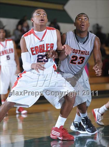 Thumbnail 3 in Foothill vs. Pleasant Grove photogallery.