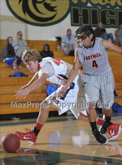 Thumbnail 1 in Foothill vs. Pleasant Grove photogallery.