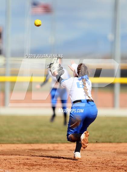 Thumbnail 2 in Jerome vs Thunder Ridge (Win The Pitch Tournament) photogallery.