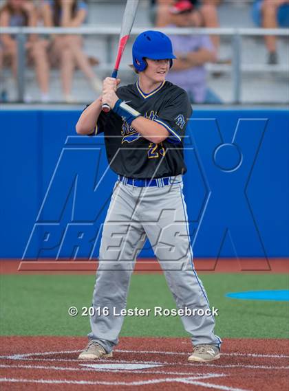 Thumbnail 2 in Alamo Heights vs Boerne Champion (UIL 5A Regional Final) photogallery.