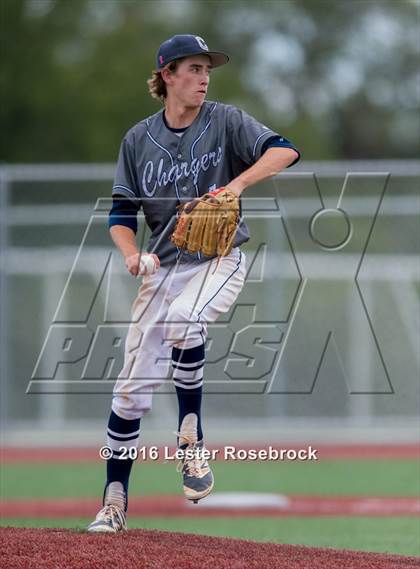 Thumbnail 2 in Alamo Heights vs Boerne Champion (UIL 5A Regional Final) photogallery.