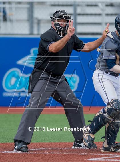Thumbnail 2 in Alamo Heights vs Boerne Champion (UIL 5A Regional Final) photogallery.