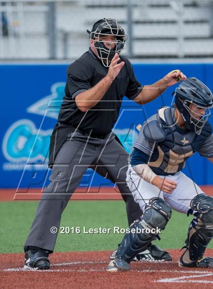 Thumbnail 1 in Alamo Heights vs Boerne Champion (UIL 5A Regional Final) photogallery.