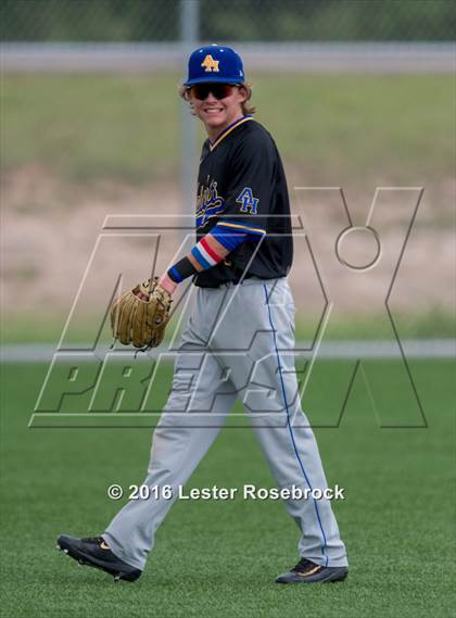Thumbnail 2 in Alamo Heights vs Boerne Champion (UIL 5A Regional Final) photogallery.
