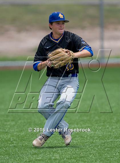 Thumbnail 3 in Alamo Heights vs Boerne Champion (UIL 5A Regional Final) photogallery.
