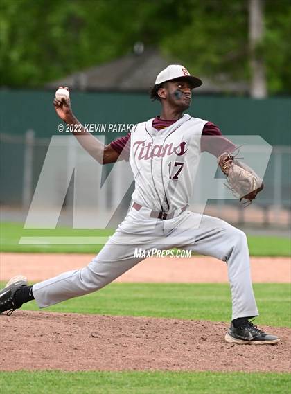 Thumbnail 1 in Sheehan vs. Joel Barlow (CIAC Class M Semifinal) photogallery.