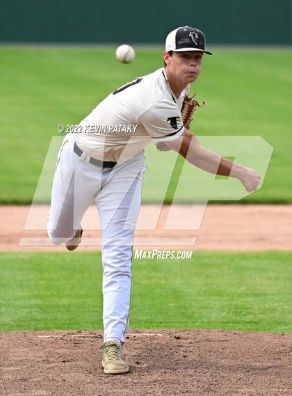 Thumbnail 1 in Sheehan vs. Joel Barlow (CIAC Class M Semifinal) photogallery.