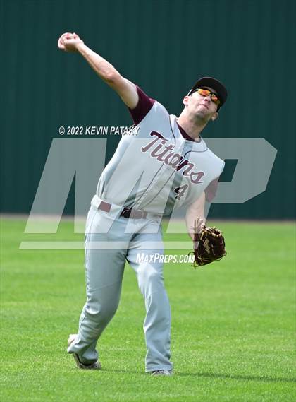 Thumbnail 2 in Sheehan vs. Joel Barlow (CIAC Class M Semifinal) photogallery.