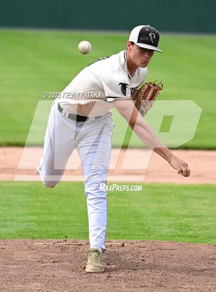 Thumbnail 2 in Sheehan vs. Joel Barlow (CIAC Class M Semifinal) photogallery.