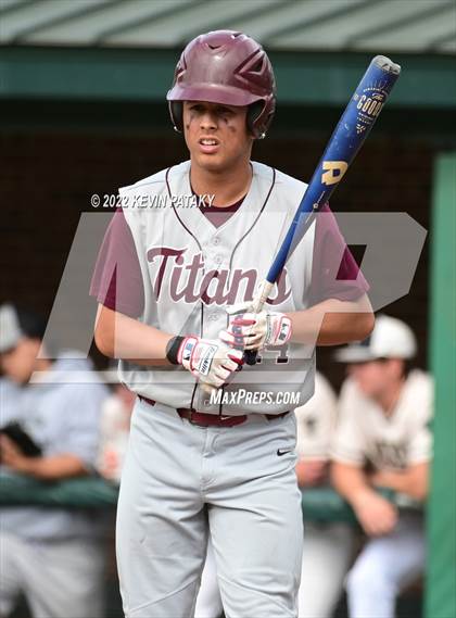 Thumbnail 1 in Sheehan vs. Joel Barlow (CIAC Class M Semifinal) photogallery.