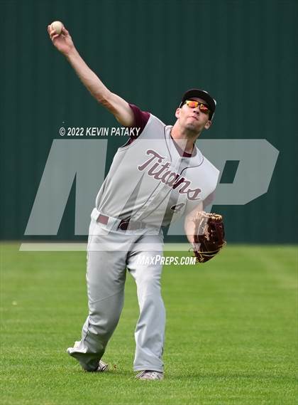 Thumbnail 2 in Sheehan vs. Joel Barlow (CIAC Class M Semifinal) photogallery.