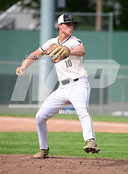 Thumbnail 3 in Sheehan vs. Joel Barlow (CIAC Class M Semifinal) photogallery.