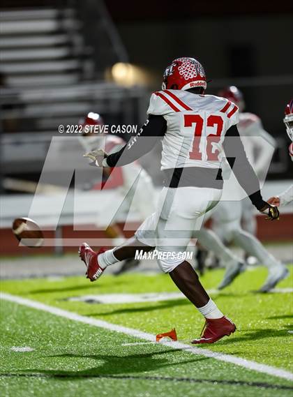 Thumbnail 3 in Twelve Bridges vs. Modesto Christian (Sac Joaquin D6 Round 1) photogallery.