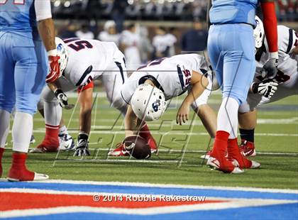 Thumbnail 2 in Skyline vs. Allen (UIL 6A Division 1 Semifinal) photogallery.