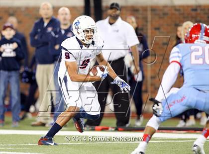 Thumbnail 1 in Skyline vs. Allen (UIL 6A Division 1 Semifinal) photogallery.