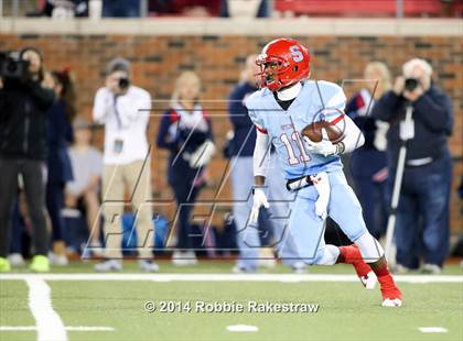 Thumbnail 1 in Skyline vs. Allen (UIL 6A Division 1 Semifinal) photogallery.