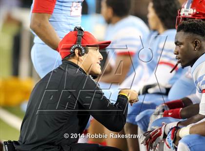 Thumbnail 1 in Skyline vs. Allen (UIL 6A Division 1 Semifinal) photogallery.