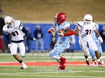 Thumbnail 2 in Skyline vs. Allen (UIL 6A Division 1 Semifinal) photogallery.