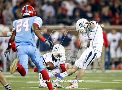 Thumbnail 1 in Skyline vs. Allen (UIL 6A Division 1 Semifinal) photogallery.