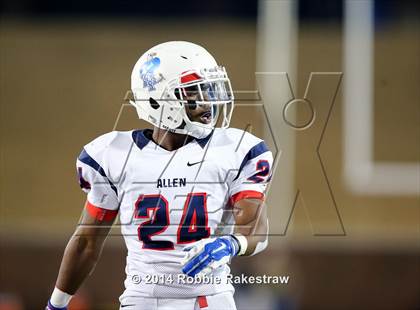 Thumbnail 1 in Skyline vs. Allen (UIL 6A Division 1 Semifinal) photogallery.