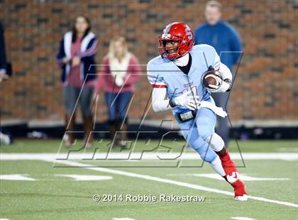 Thumbnail 2 in Skyline vs. Allen (UIL 6A Division 1 Semifinal) photogallery.