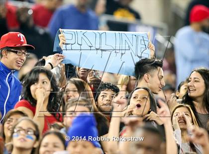 Thumbnail 1 in Skyline vs. Allen (UIL 6A Division 1 Semifinal) photogallery.