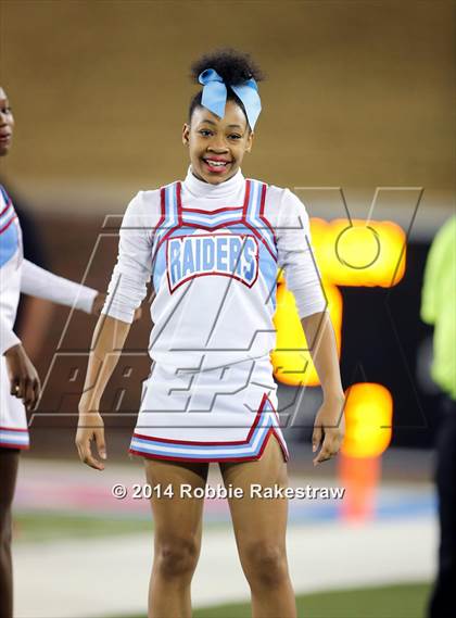 Thumbnail 2 in Skyline vs. Allen (UIL 6A Division 1 Semifinal) photogallery.