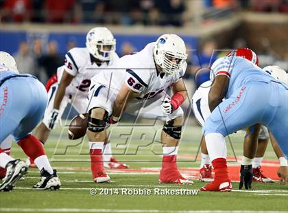 Thumbnail 2 in Skyline vs. Allen (UIL 6A Division 1 Semifinal) photogallery.