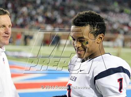 Thumbnail 2 in Skyline vs. Allen (UIL 6A Division 1 Semifinal) photogallery.