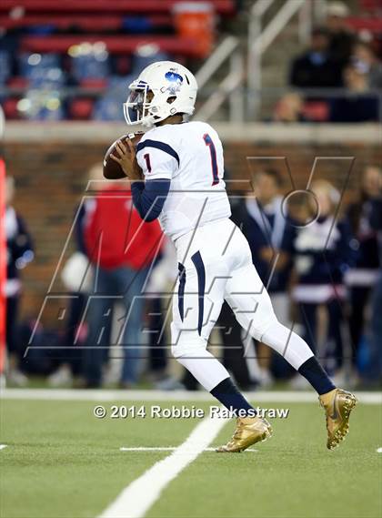 Thumbnail 1 in Skyline vs. Allen (UIL 6A Division 1 Semifinal) photogallery.