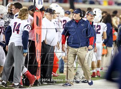 Thumbnail 2 in Skyline vs. Allen (UIL 6A Division 1 Semifinal) photogallery.