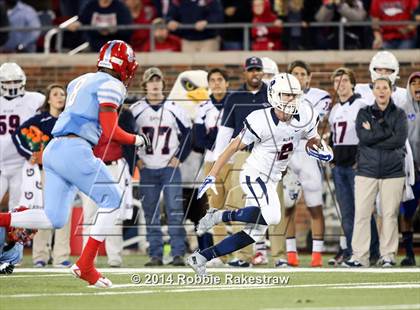 Thumbnail 3 in Skyline vs. Allen (UIL 6A Division 1 Semifinal) photogallery.