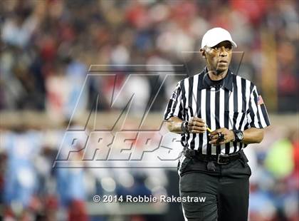 Thumbnail 1 in Skyline vs. Allen (UIL 6A Division 1 Semifinal) photogallery.
