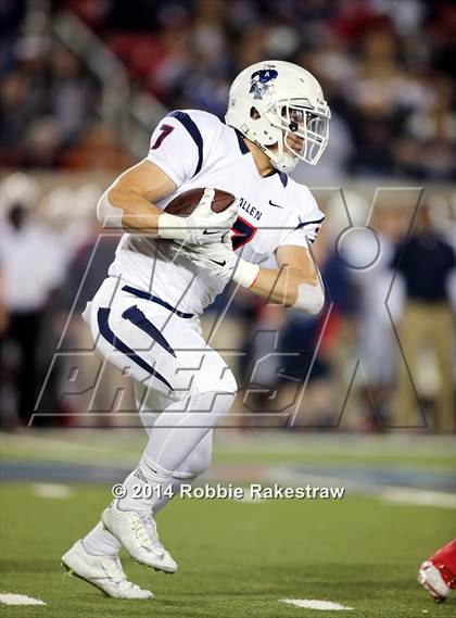 Thumbnail 2 in Skyline vs. Allen (UIL 6A Division 1 Semifinal) photogallery.