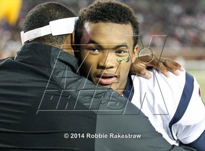 Thumbnail 3 in Skyline vs. Allen (UIL 6A Division 1 Semifinal) photogallery.