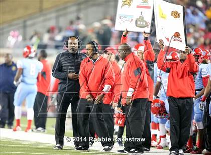 Thumbnail 1 in Skyline vs. Allen (UIL 6A Division 1 Semifinal) photogallery.