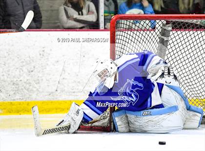 Thumbnail 2 in Valor Christian vs. Ralston Valley (CHSAA 5A 2nd Round Playoff) photogallery.