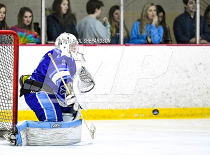 Thumbnail 2 in Valor Christian vs. Ralston Valley (CHSAA 5A 2nd Round Playoff) photogallery.