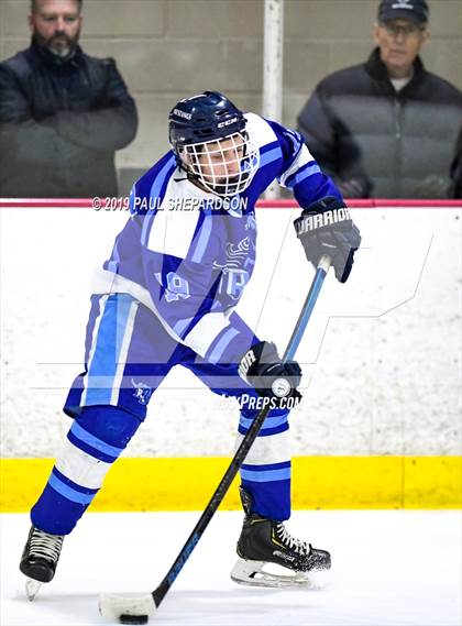 Thumbnail 1 in Valor Christian vs. Ralston Valley (CHSAA 5A 2nd Round Playoff) photogallery.