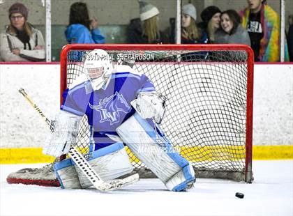Thumbnail 1 in Valor Christian vs. Ralston Valley (CHSAA 5A 2nd Round Playoff) photogallery.