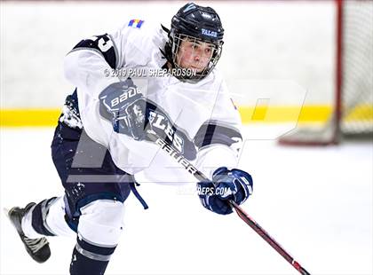 Thumbnail 2 in Valor Christian vs. Ralston Valley (CHSAA 5A 2nd Round Playoff) photogallery.